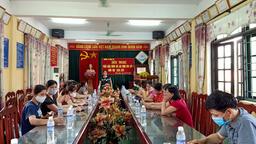 HỘI NGHỊ THẢO LUẬN, ĐÁNH GIÁ LỰA CHỌN SGK LỚP 1 NĂM HỌC 2020-2021