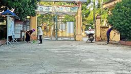 VỆ SINH TRƯỜNG LỚP CHUẨN BỊ ĐÓN HỌC SINH TRỞ LẠI TRƯỜNG NHÂN DỊP KHAI GIẢNG NĂM HỌC MỚI 2021-2022