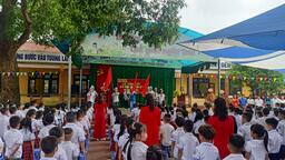 LỄ TỔNG KẾT VÀ LỄ RA TRƯỜNG CHO HỌC SINH LỚP 5 NĂM HỌC 2021- 2022