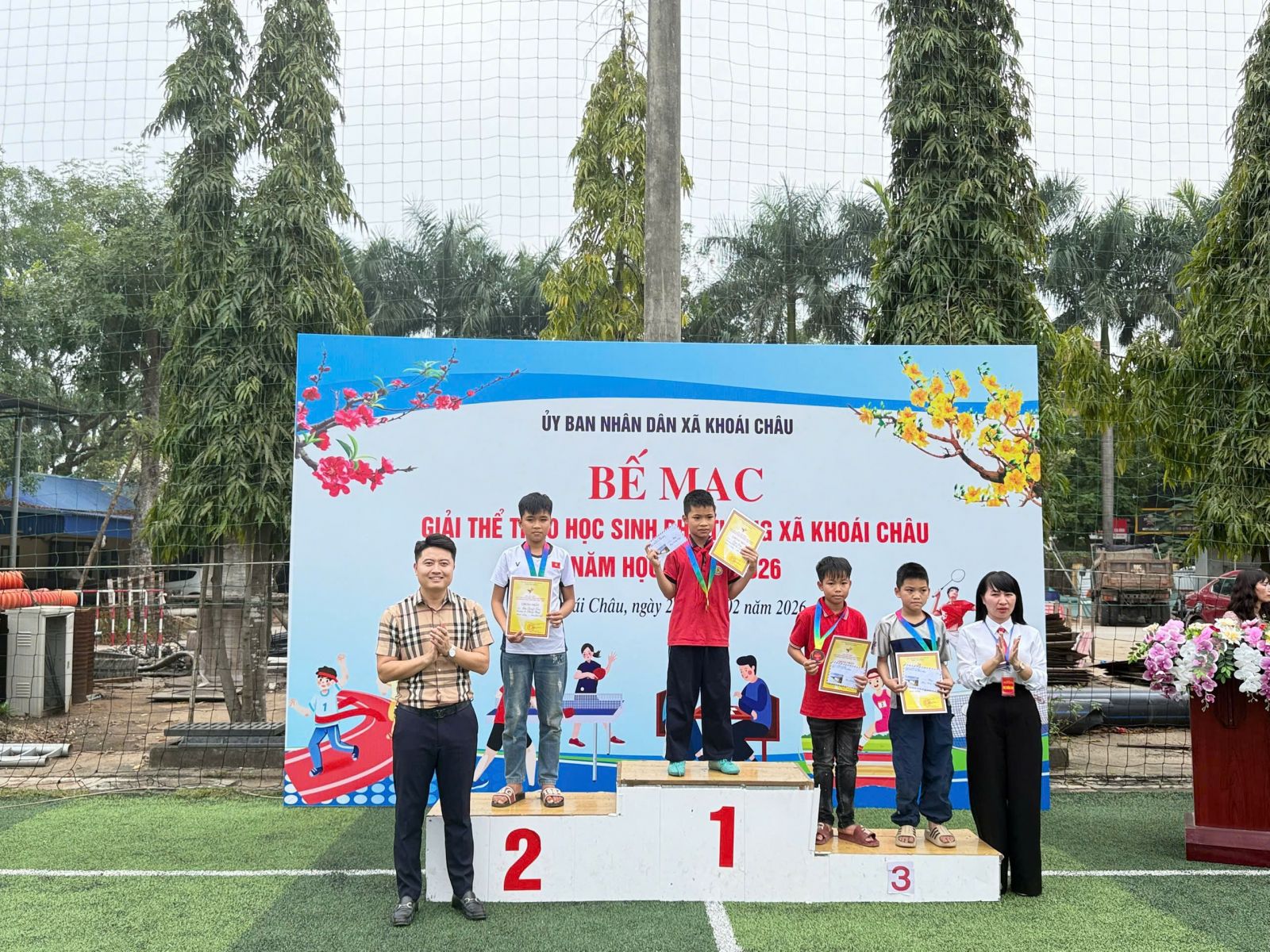 <a href='https://c1dongketkc.hungyen.edu.vn/tin-tuc/giai-the-thao-hoc-sinh-pho-thong-xa-khoai-chau-nam-hoc-2025-2026.html'>GIẢI THỂ THAO HỌC SINH PHỔ THÔNG XÃ KHOÁI CHÂU NĂM HỌC 2025-2026</a>