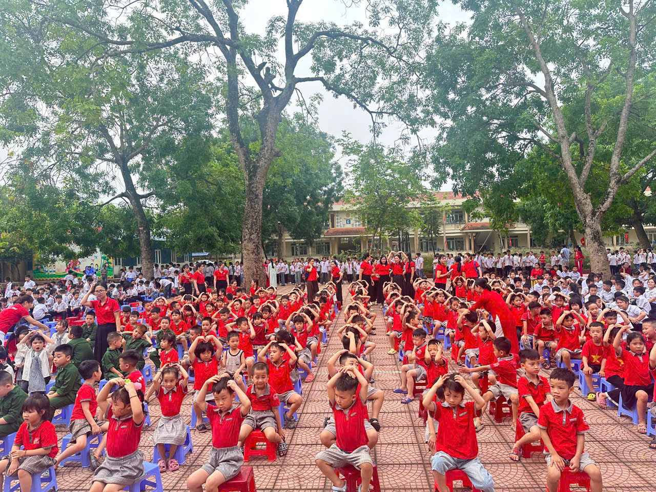 <a href='https://c1dongketkc.hungyen.edu.vn/tin-tuc/truong-tieu-hoc-dong-ket-to-chuc-sinh-hoat-duoi-co-va-chao-don-hoc-sinh-mam-non-den-tham-truong.html'>TRƯỜNG TIỂU HỌC ĐÔNG KẾT TỔ CHỨC SINH HOẠT DƯỚI CỜ VÀ CHÀO ĐÓN HỌC SINH MẦM NON ĐẾN THĂM TRƯỜNG</a>