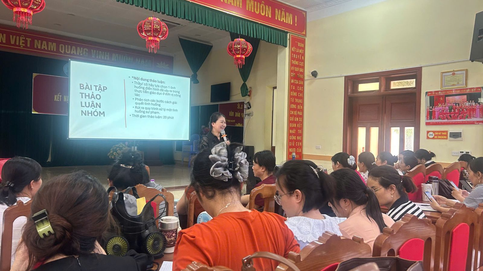 <a href='https://c1dongketkc.hungyen.edu.vn/tin-tuc/giao-vien-truong-tieu-hoc-dong-ket-tich-cuc-tham-gia-boi-duong-thuong-xuyen-nam-2026.html'>GIÁO VIÊN TRƯỜNG TIỂU HỌC ĐÔNG KẾT TÍCH CỰC THAM GIA BỒI DƯỠNG THƯỜNG XUYÊN NĂM 2026</a>